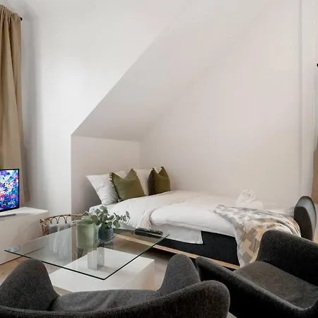 New! Well Eqipped Three Bedroom Penthouse! 베르겐